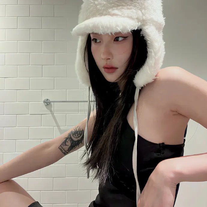 残缺的蛇伕海报
