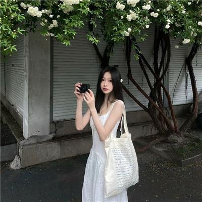 我与尾巴与神乐坂海报